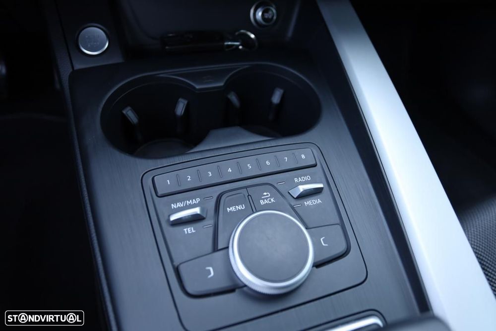 Audi A4 Avant 35 TDI Design S tronic - 10