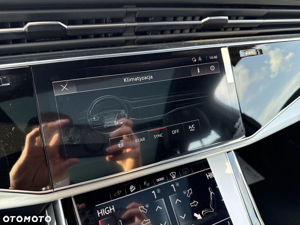 Audi Q7 - 11