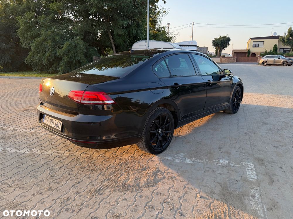 Volkswagen Passat - 3