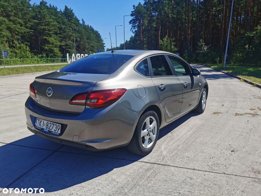 Opel Astra - 13