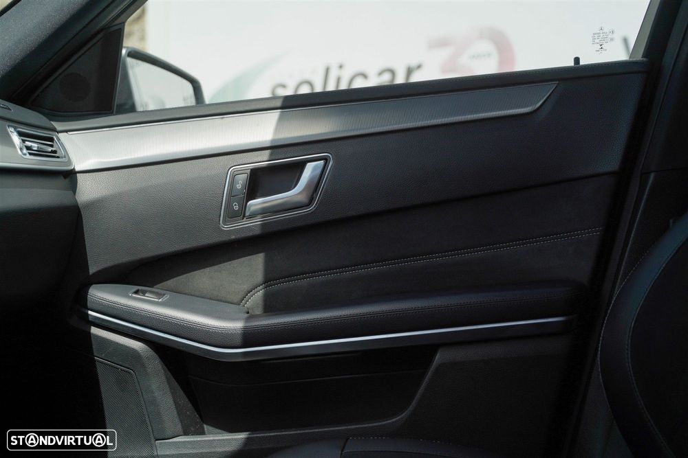 Mercedes-Benz E 250 BlueTEC Avantgarde Auto. - 26