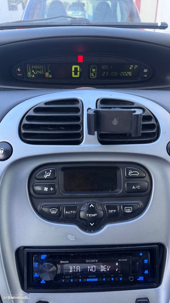 Citroën Xsara Picasso 1.6 Exclusive - 6