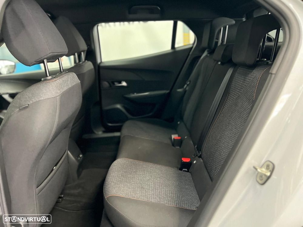 Peugeot e-2008 50 kWh Allure - 7