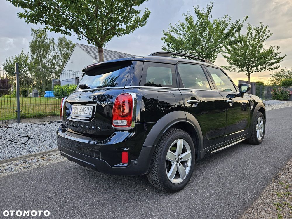 MINI Countryman Cooper Essential Trim - 5