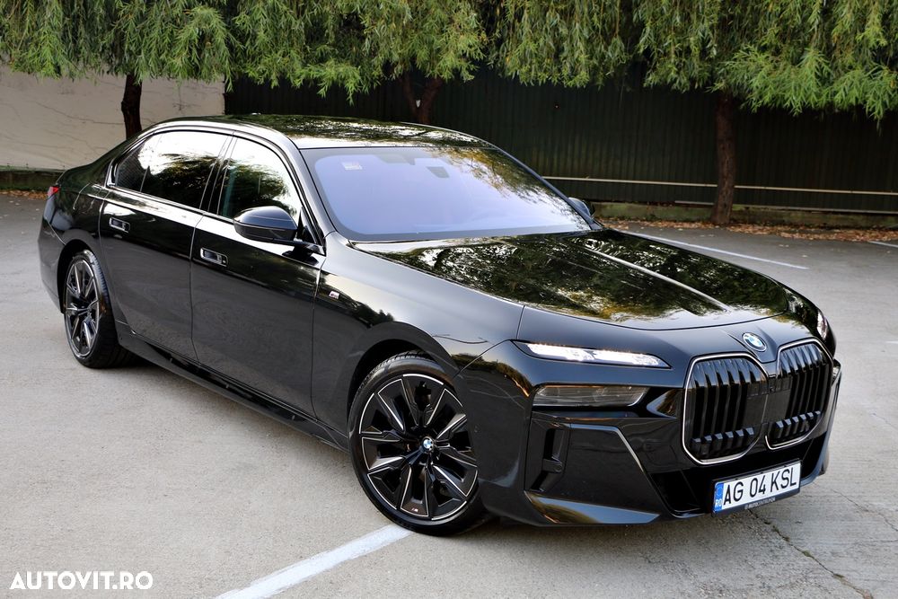 BMW Seria 7 - 36