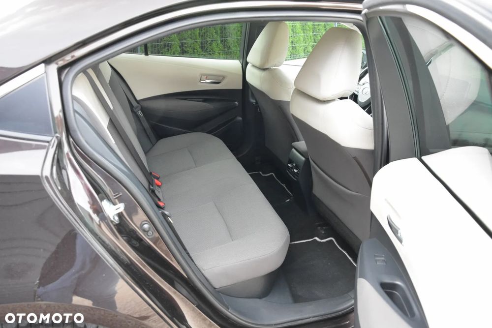 Toyota Corolla 1.8 Hybrid Comfort - 34