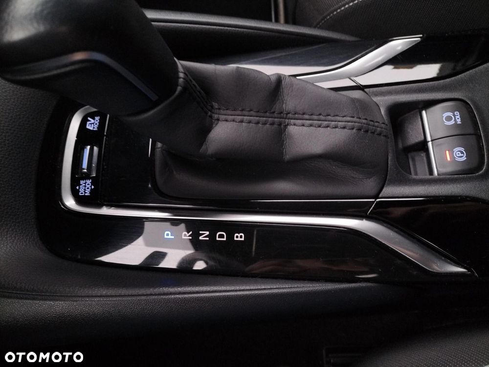 Toyota Corolla 1.8 Hybrid Comfort - 18
