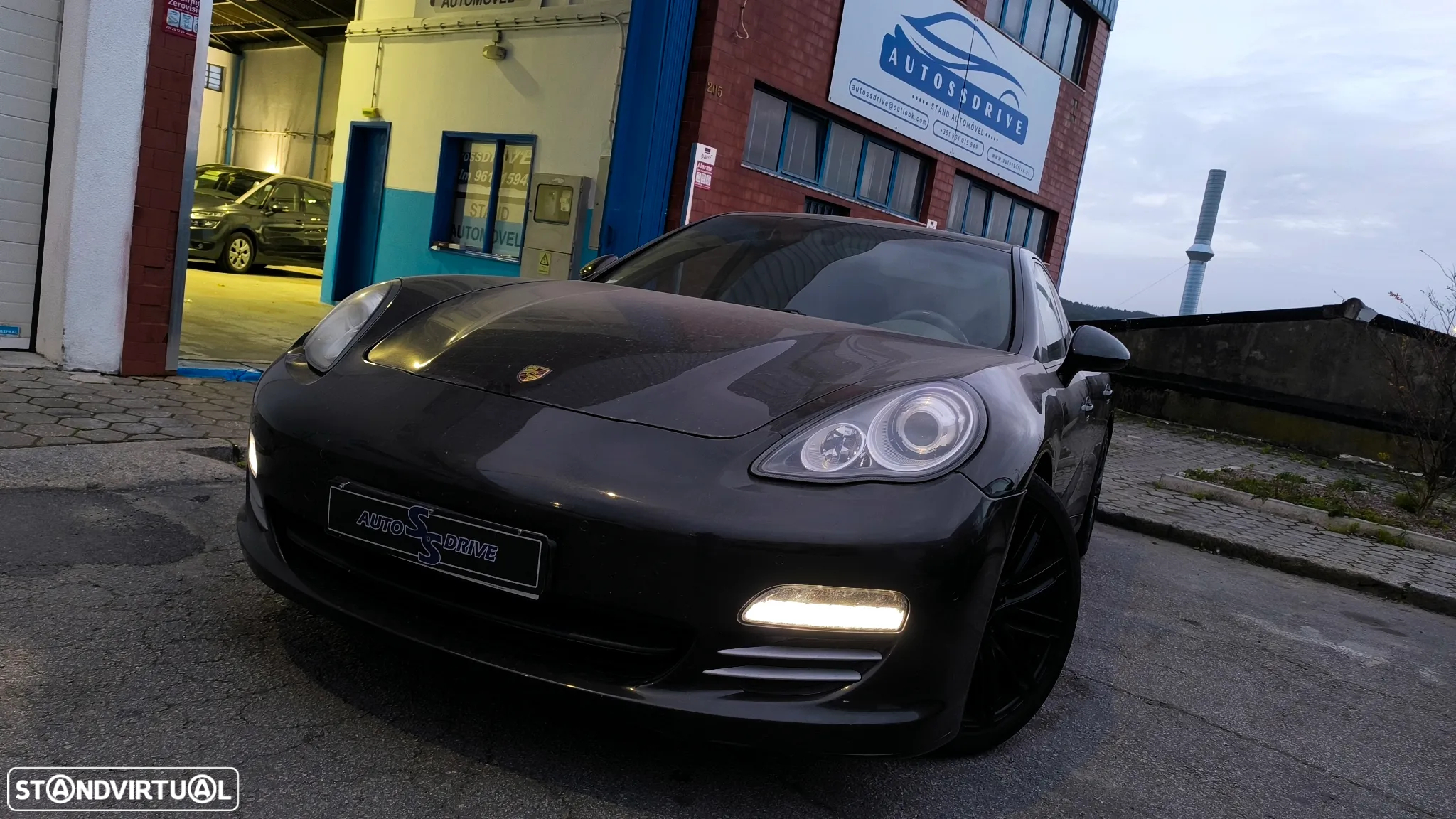 Porsche Panamera Platinum Edition PDK - 7