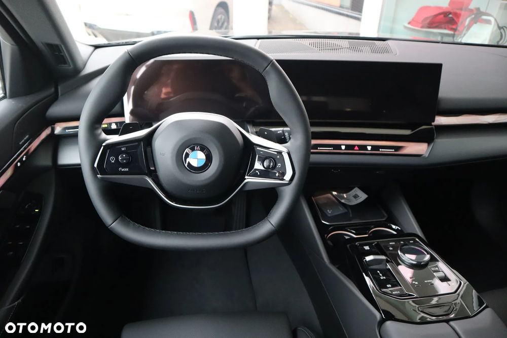 BMW Seria 5 - 12