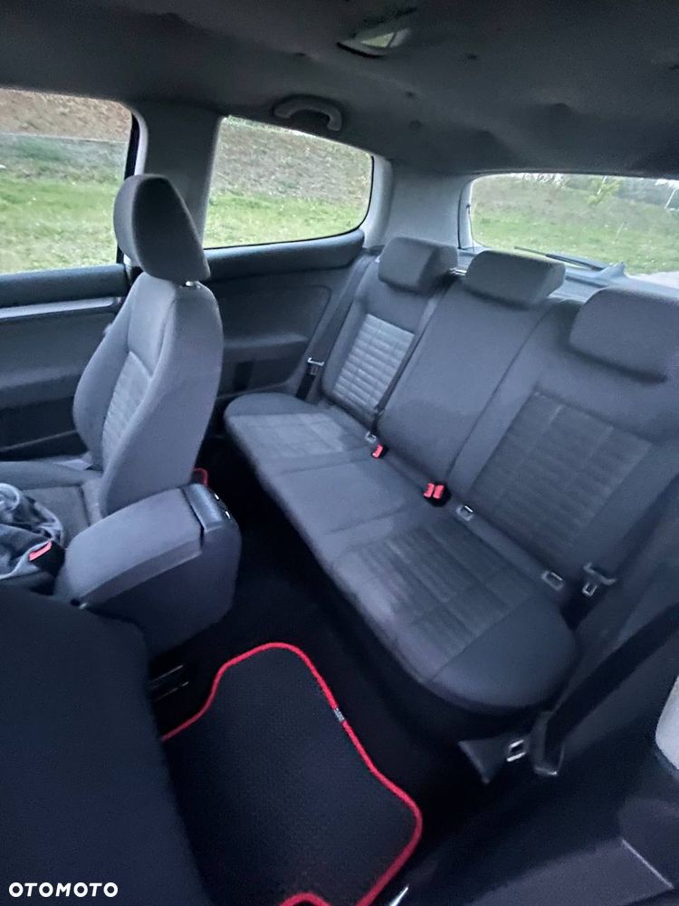Volkswagen Golf 1.6 Trendline - 12