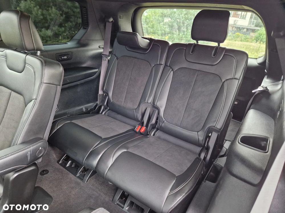 Jeep Grand Cherokee - 11