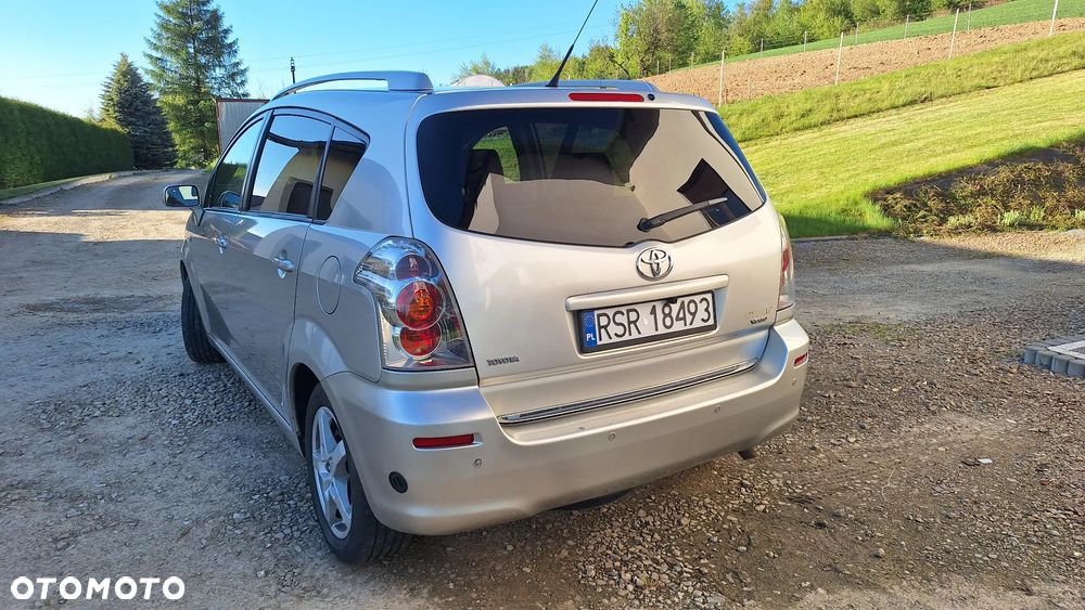 Toyota Corolla Verso 1.8 Gold 7os - 27
