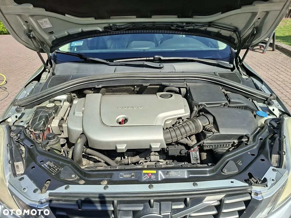 Volvo XC 60 D5 AWD - 19