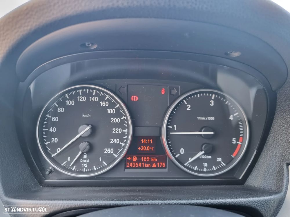 BMW 320 d Touring Sport - 14