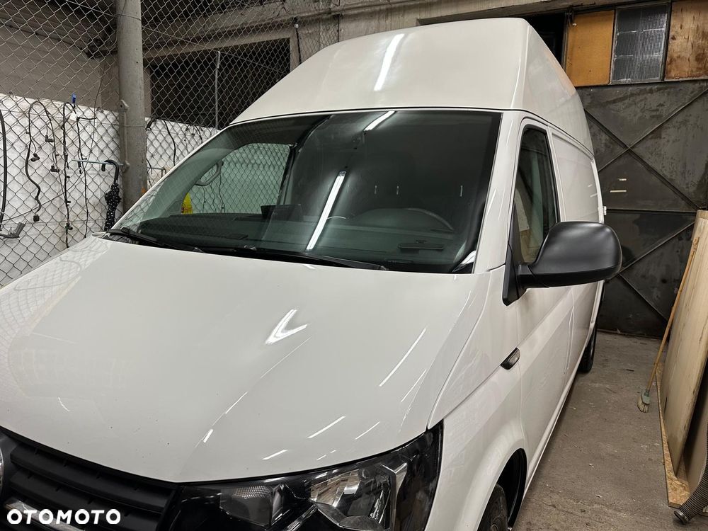 Volkswagen T6 - 21