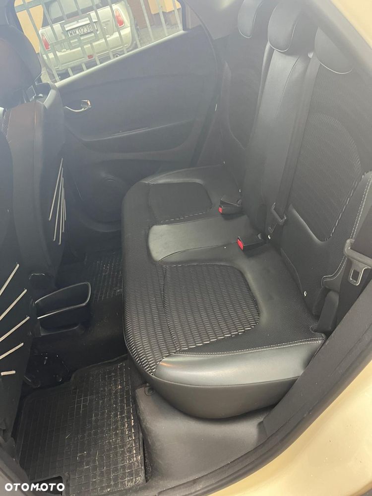 Renault Captur 1.5 dCi Energy Limited EDC - 12