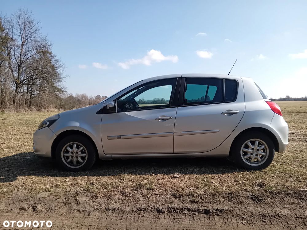 Renault Clio 1.5 dCi Alize - 1