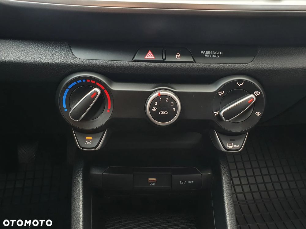 Kia Stonic 1.0 T-GDI M - 34