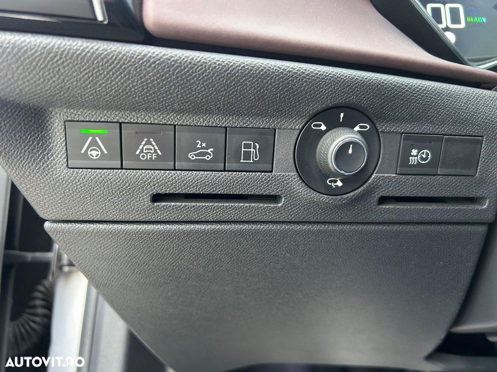 DS Automobiles DS 9 1.6 PHeV EAT8 Rivoli + - 23