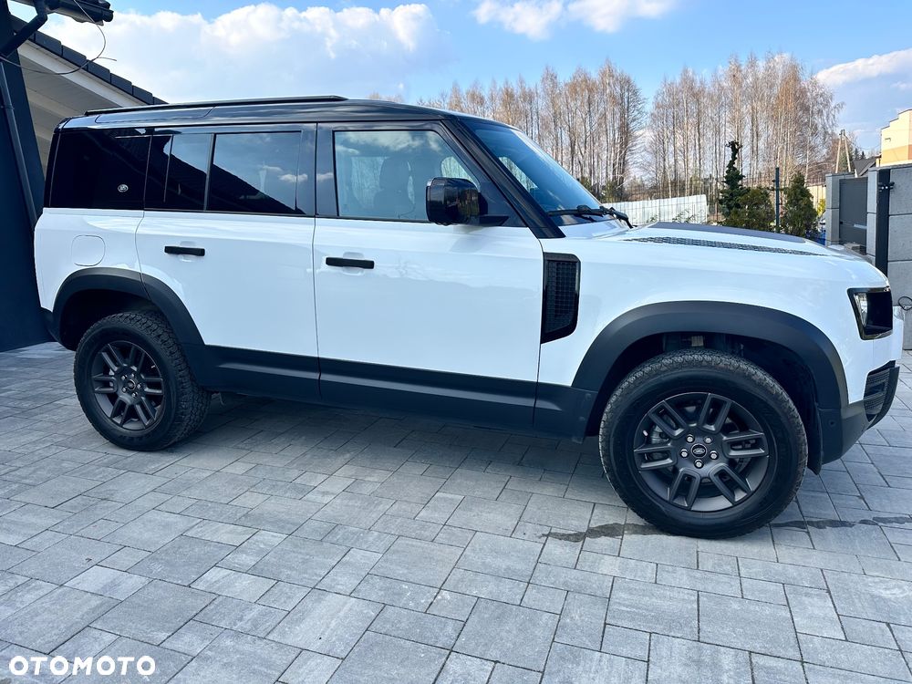 Land Rover Defender 110 D240 S - 8