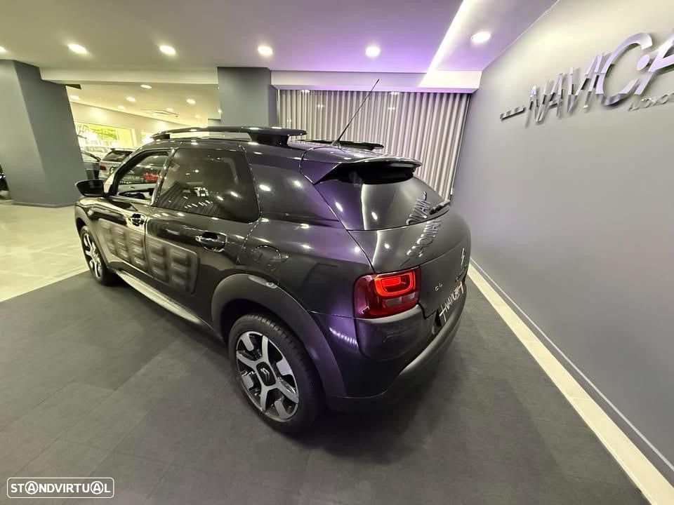 Citroën C4 Cactus 1.2 PureTech Shine Pack - 26