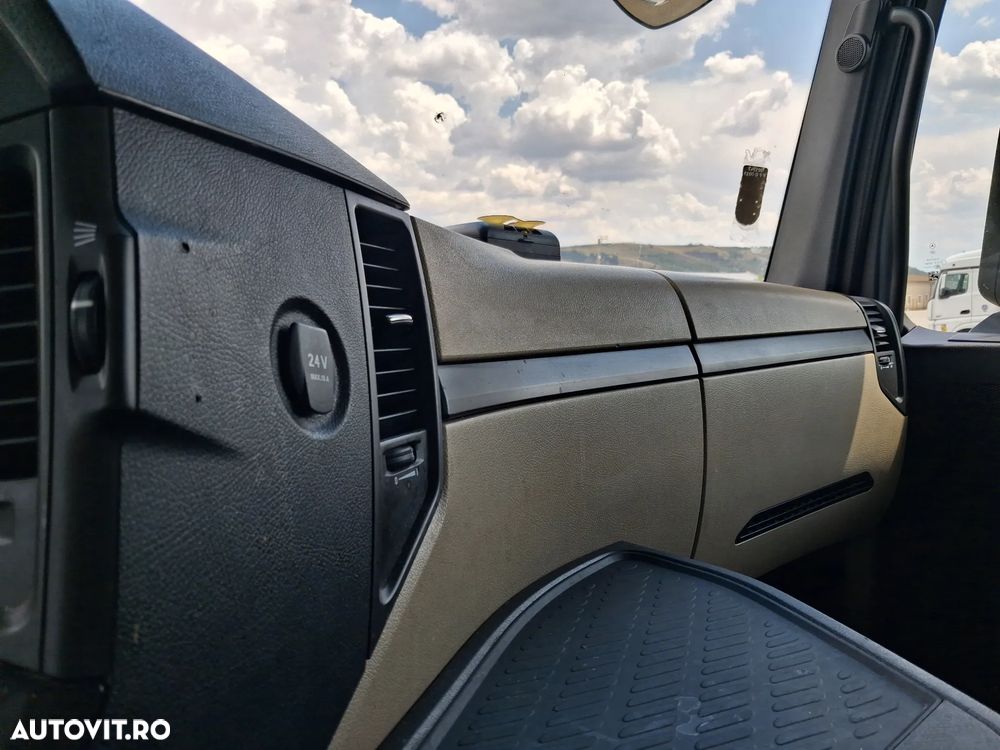 Mercedes-Benz Actros - 20