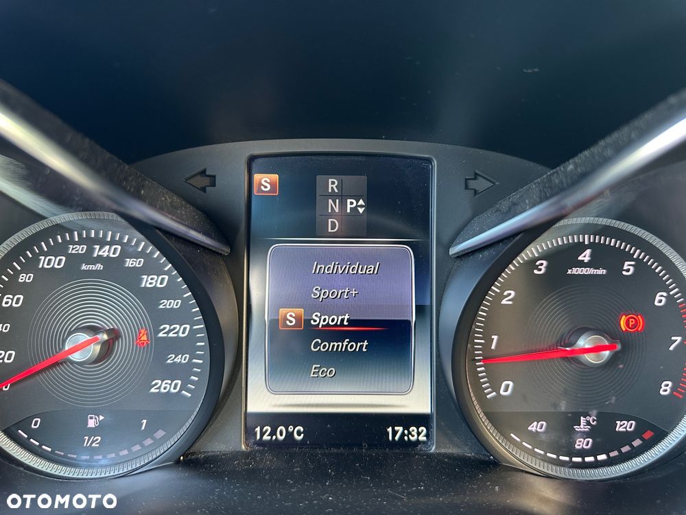 Mercedes-Benz Klasa C 300 7G-TRONIC Avantgarde - 17