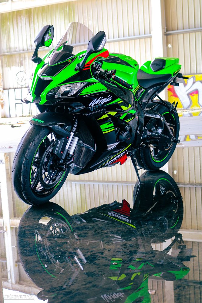 Kawasaki ZXR KRT - 11