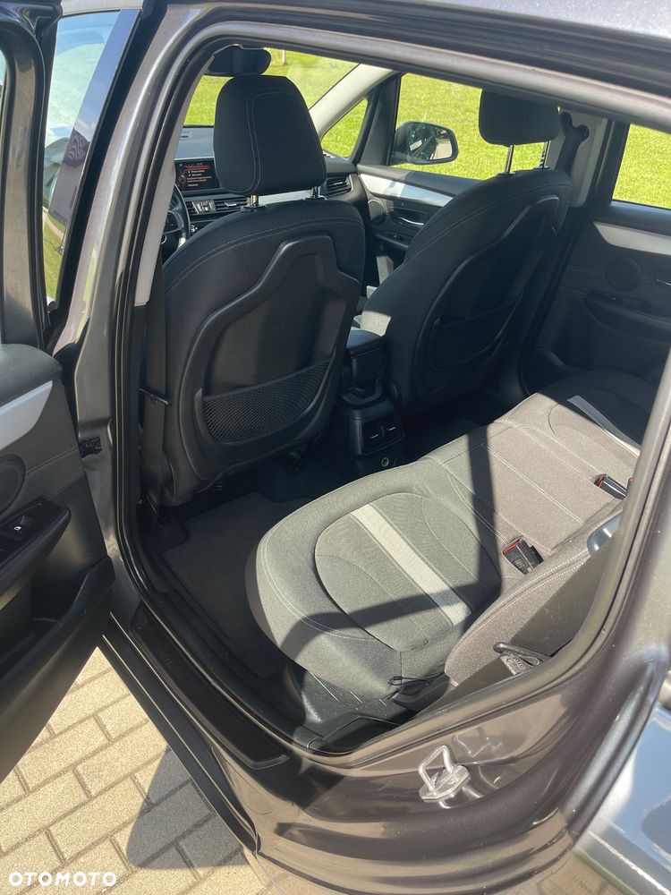 BMW Seria 2 216d Luxury Line - 12
