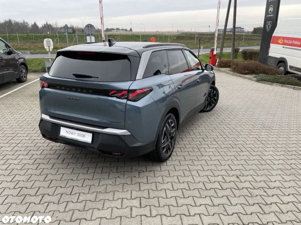 Peugeot 5008 - 5