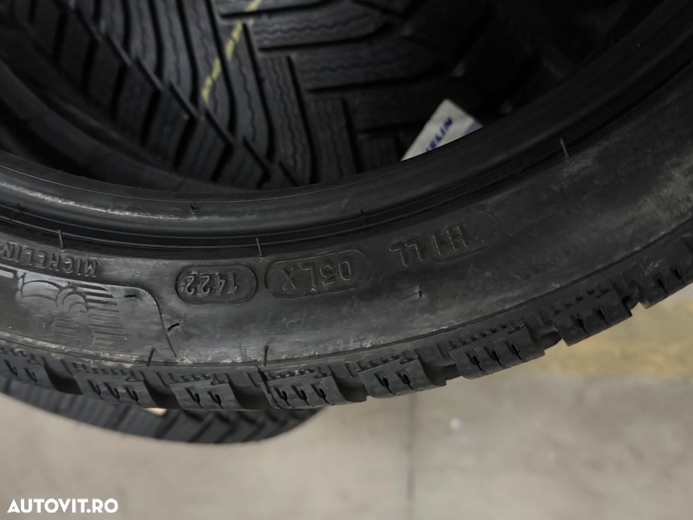 Vând 4 anvelope 205/45/17 Michelin de iarnă noi - 4