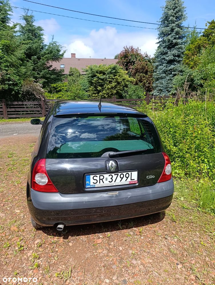 Renault Clio 1.2 16V Confort Authentique - 2