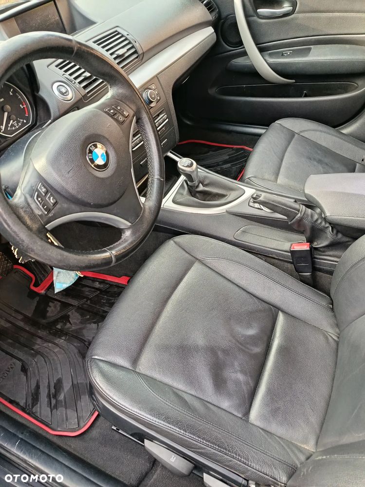 BMW Seria 1 120d - 8