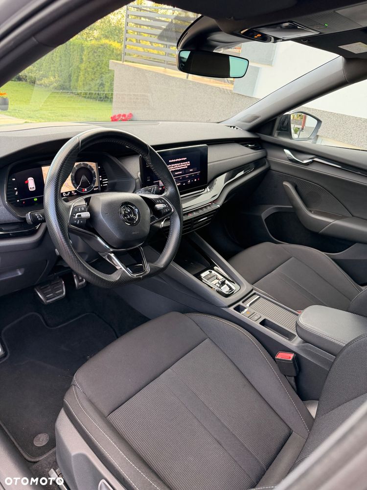 Skoda Octavia 2.0 TDI 4x4 Sportline DSG - 19