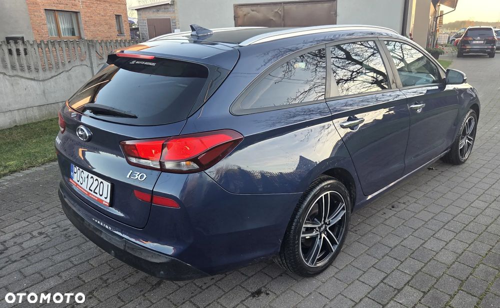 Hyundai i30 1.0 T-GDI Intro Edition - 3