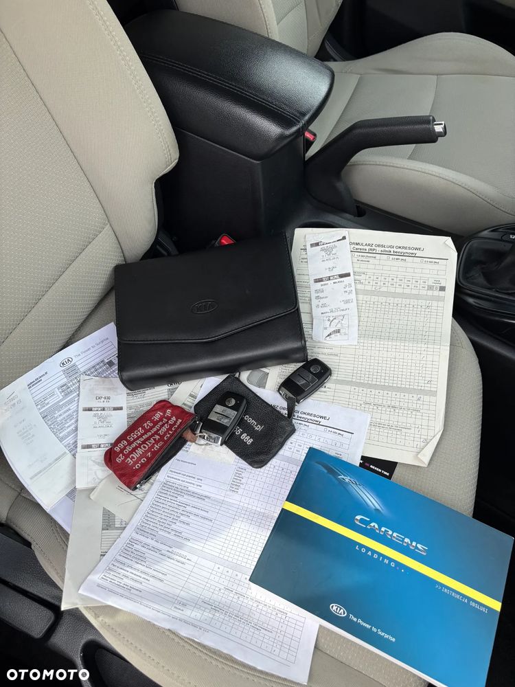 Kia Carens 1.6 GDI L - 18
