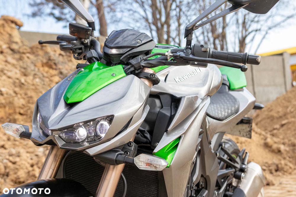 Kawasaki Z - 12