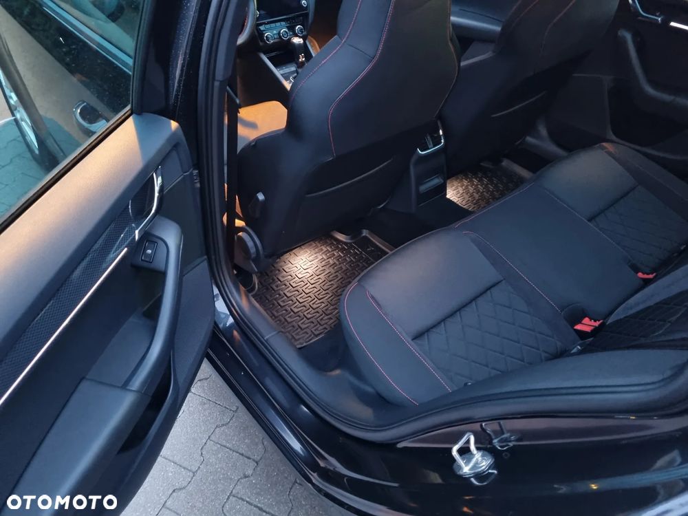 Skoda Octavia 2.0 TSI DSG RS 230 - 13