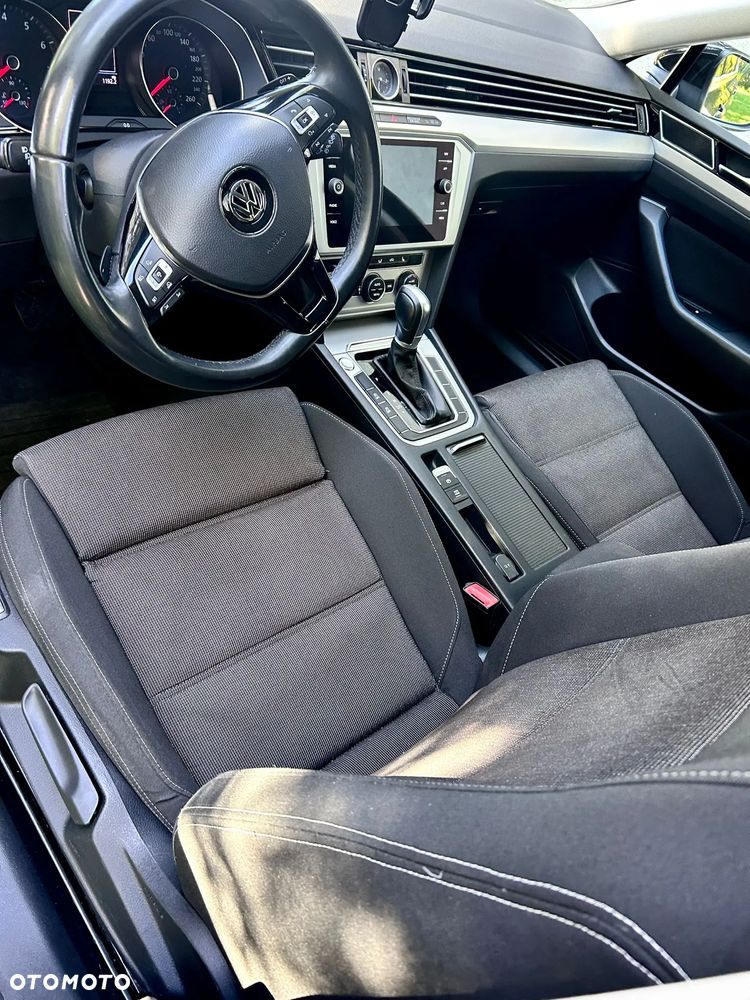 Volkswagen Passat 1.8 TSI BMT Comfortline DSG - 17