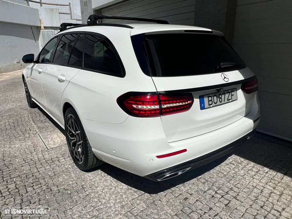 Mercedes-Benz E 300 Bluetec Hybrid Avantgarde - 32