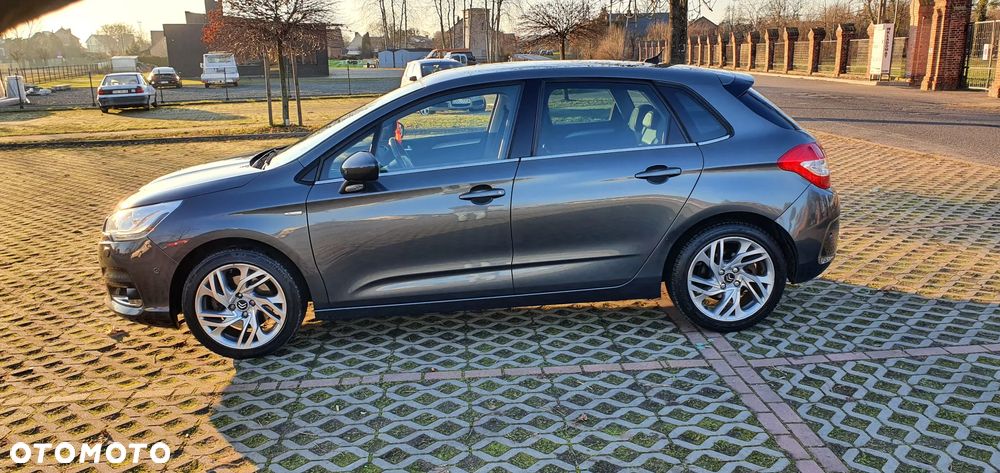 Citroën C4 2.0 HDi Exclusive - 4