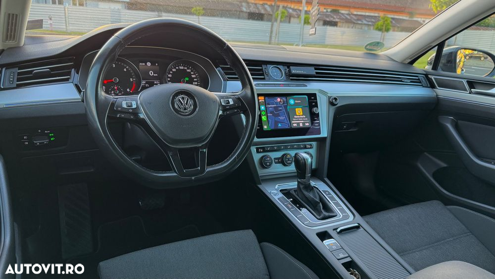 Volkswagen Passat Variant 2.0 TDI DSG Highline - 20