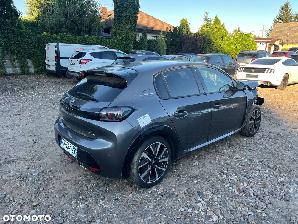 Peugeot 208 PureTech 130 EAT8 GT Pack - 4