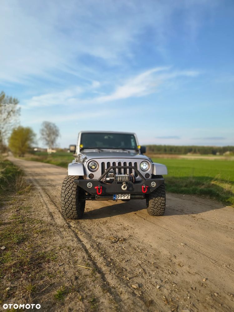 Jeep Wrangler - 8