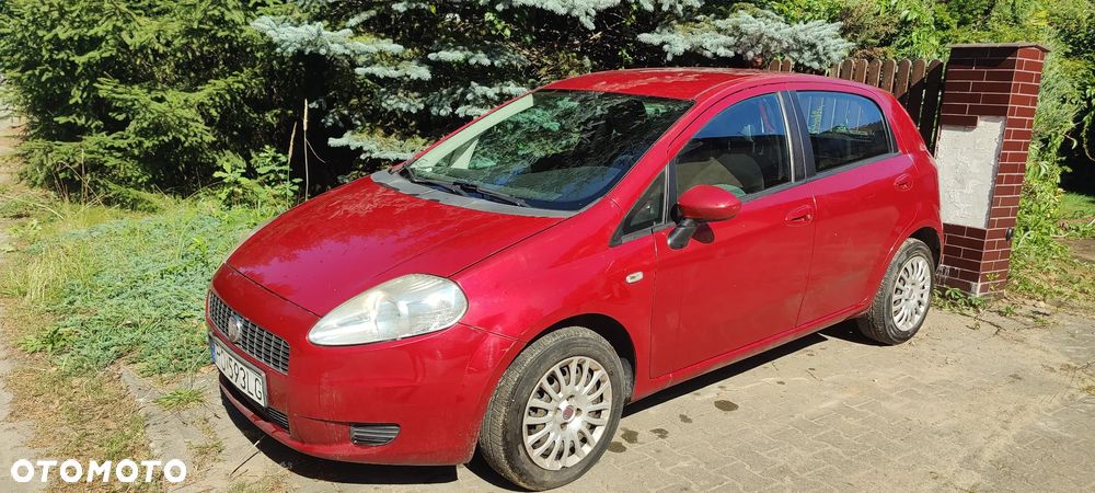 Fiat Grande Punto - 5