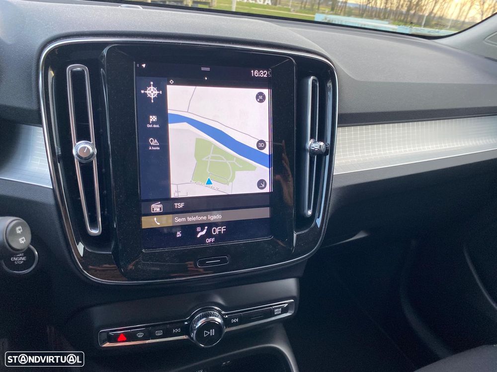 Volvo XC 40 1.5 T5 PHEV Momentum Plus - 23