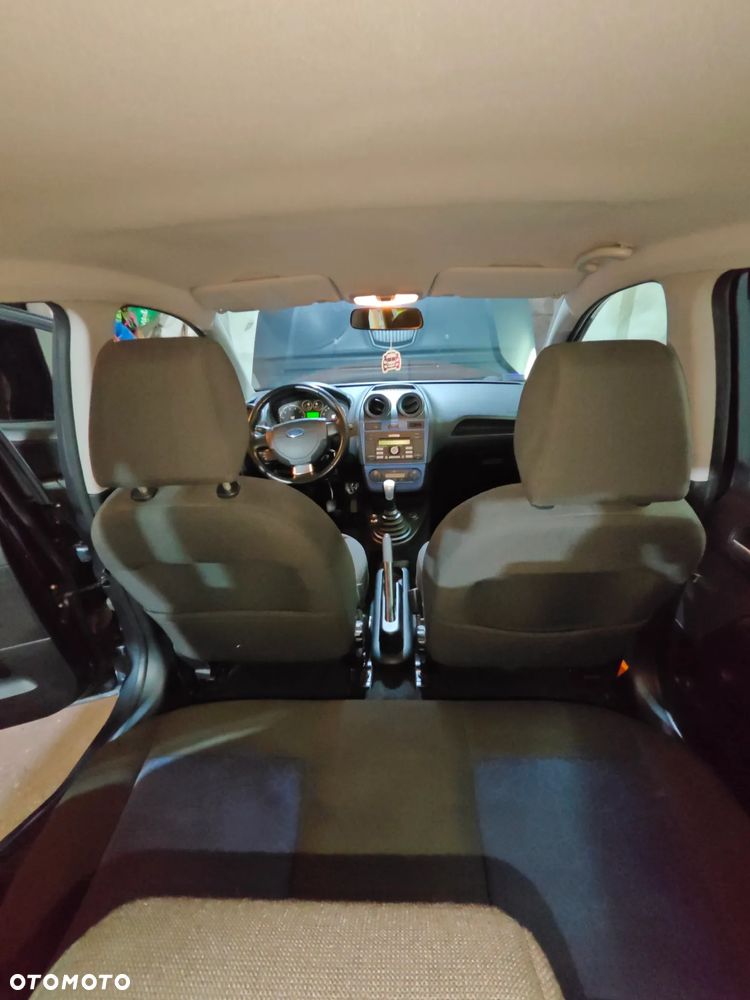 Ford Fiesta 1.4 Trend - 6