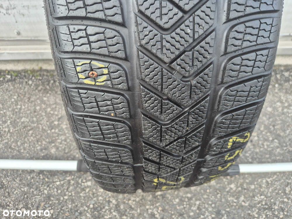 1x OPONA ZIMOWA 255/45/19 Pirelli Sotto Zero 3 104W PNCS TESLA - 2