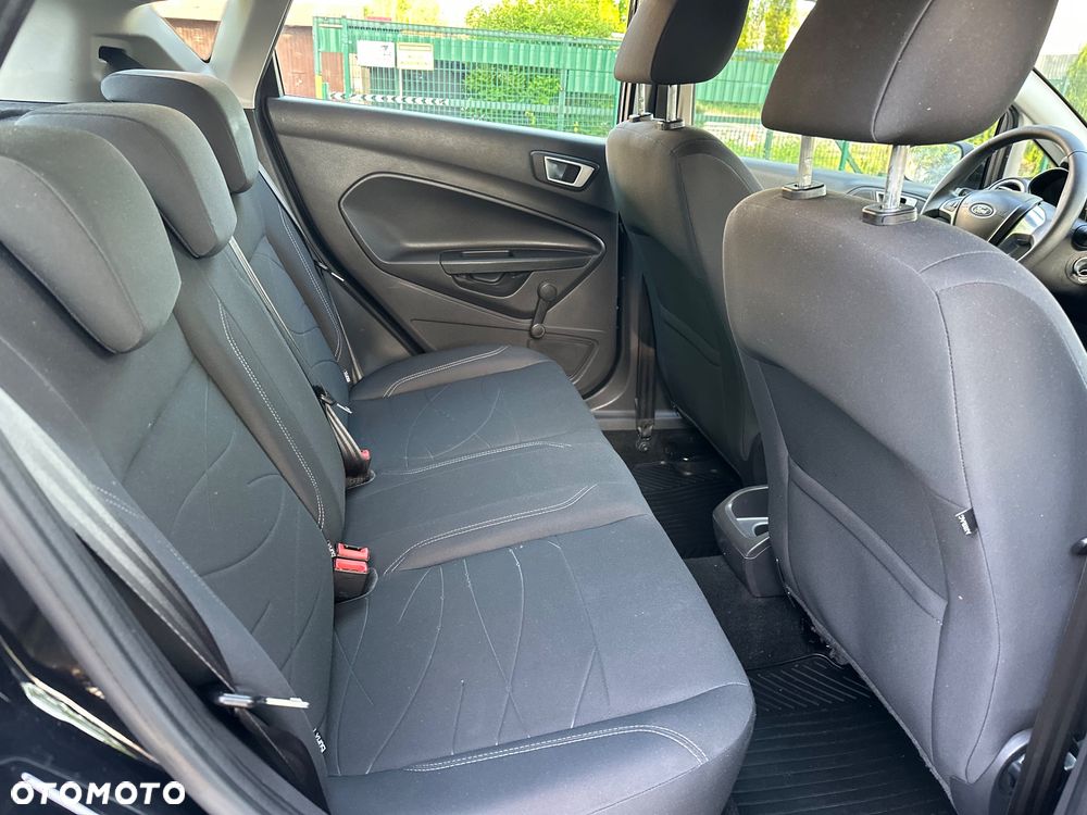 Ford Fiesta - 10
