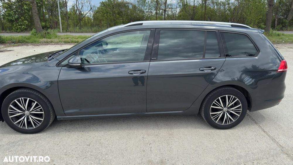 Volkswagen Golf 1.6 TDI BlueMotion Technology DSG Allstar - 7